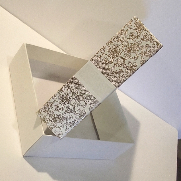 Dior Gift Box - Picture 4 of 6